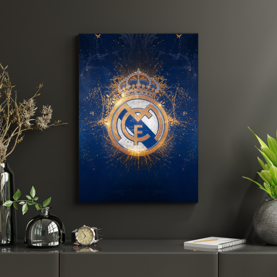 Real Madrid – Royal Emblem Hala Madrid Plakat Aluminiowy